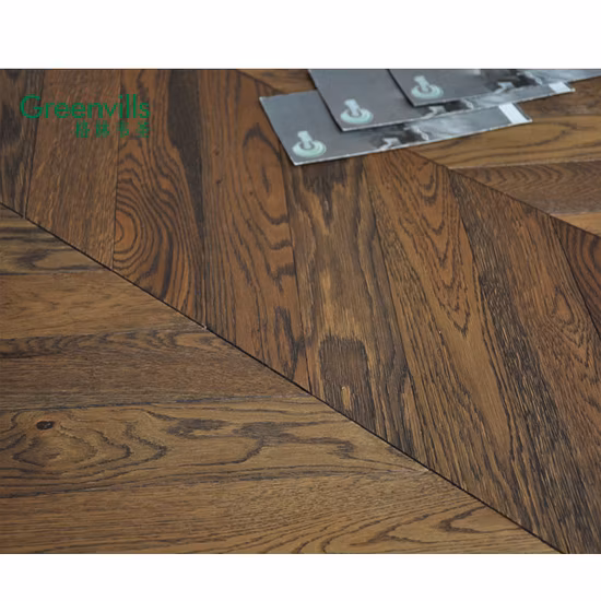 Pavimenti in legno multistrato di quercia Europa Parquet a spina di pesce/a lisca di pesce/strisce in legno/pavimenti in legno duro
